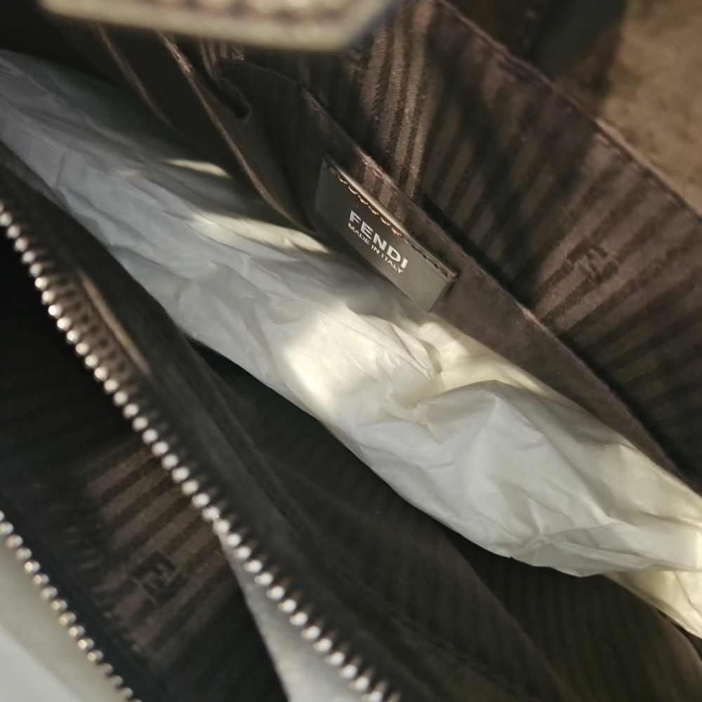 Fendi Chocolate Brown Medium Camoscio Suede Brand New Genuine - Picture 8 of 11